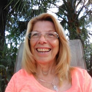 Meet your Posher, Bonnie